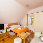 Apartment Orka *