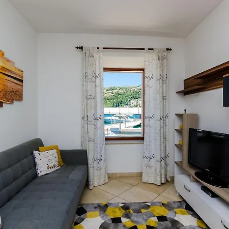 Orka Apartment